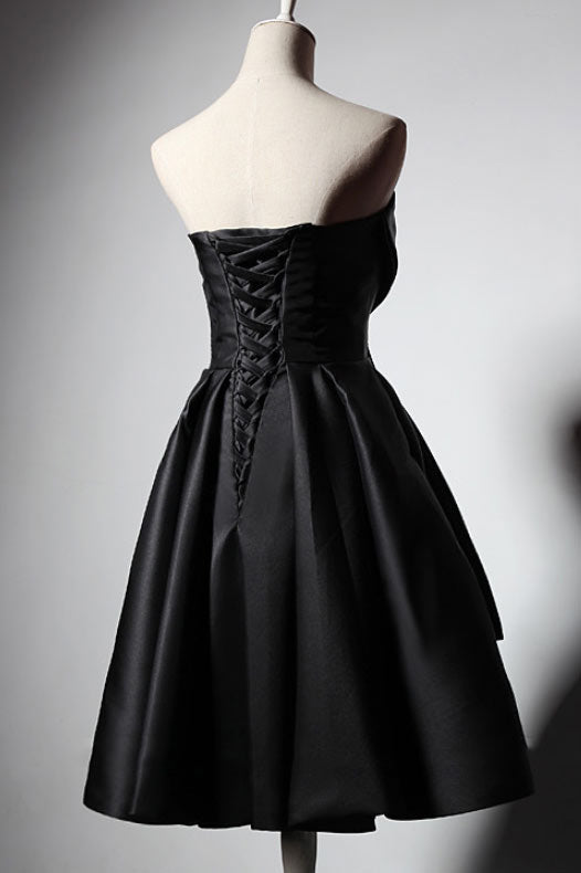 Short Strapless Sweetheart A-Line Black Party Homecoming Dresses – Mislish