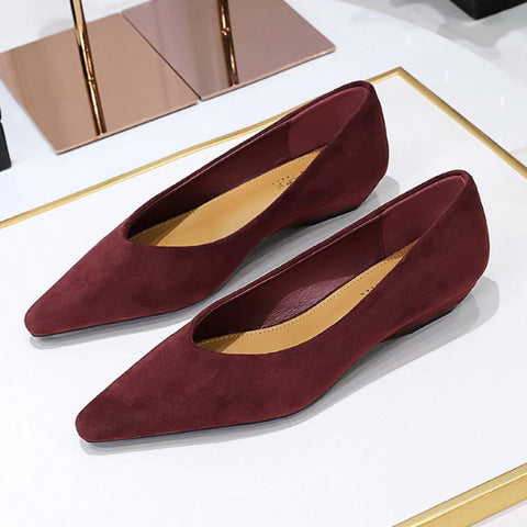 files/Women_s_Simple_Comfortable_Suede_Pumps_Pointed_Toe_Low_Wedge_Heel.jpg