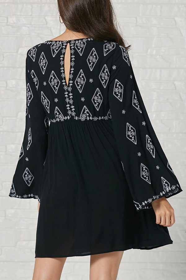 Black Cutout Back Embroidered Mini Dress - Mislish