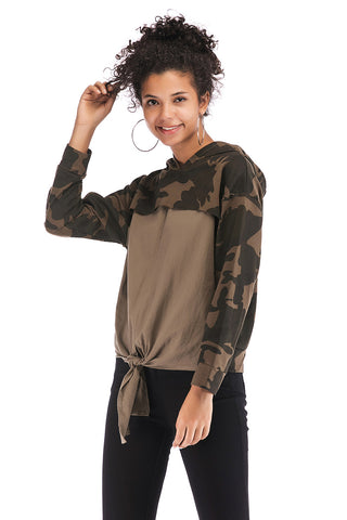 products/Patched-Camouflage-Asymmetrical-Hem-Sweatshirt-_3.jpg