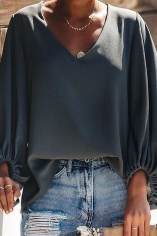 products/Plain_V-neck_Chiffon_Blouse_With_Lantern_Sleeves_6.jpg