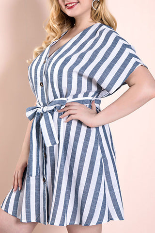 products/Plus_Size_Striped_Lace-up_Dress_2.jpg