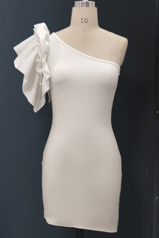 products/White-One-shoulder-Rullfed-Cocktail-Dress_e3378430-9e1d-4be5-96d3-096e8b76e318.jpg